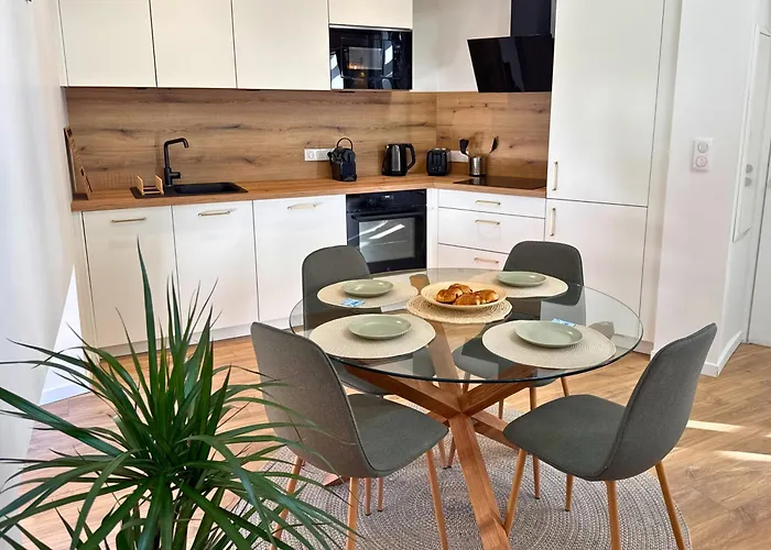 Signature - Hyper Centre - Clim - Wifi *