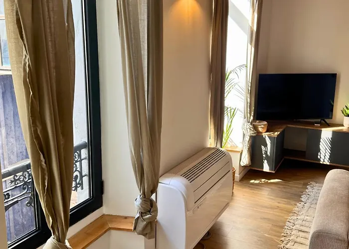 Signature - Hyper Centre - Clim - Wifi * Dax