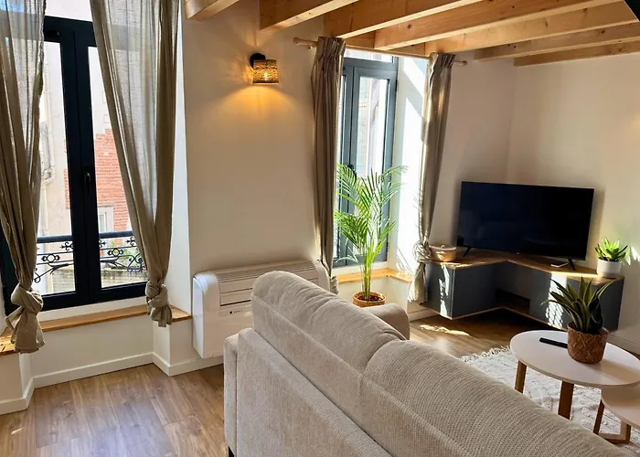 Signature - Hyper Centre - Clim - Wifi * Dax