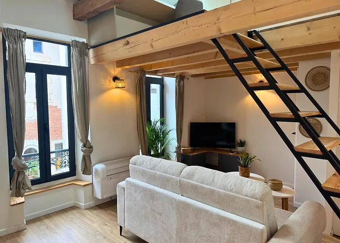 Signature - Hyper Centre - Clim - Wifi *